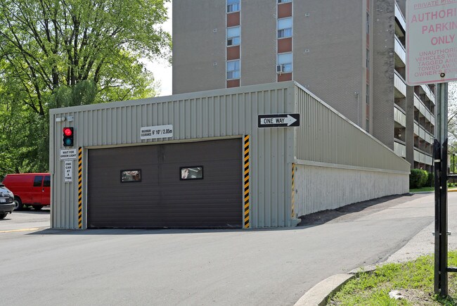 Lakeshore Towers in Toronto, ON - Building Photo - Building Photo