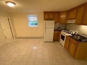 400 Broadway, Unit 3 in Cambridge, MA - Building Photo - Building Photo
