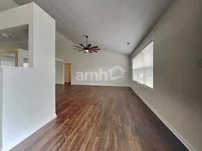 32 Meadowcrest Dr in Franklin, OH - Building Photo - Building Photo