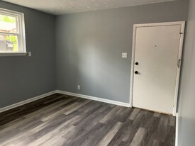 6020 Birch St in Omaha, NE - Building Photo