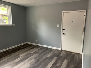 6020 Birch St, Unit 2 in Omaha, NE - Building Photo - Building Photo