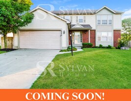 880 Suntree Dr in Westerville, OH - Building Photo