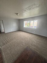 14520 Milverton Rd in Cleveland, OH - Building Photo