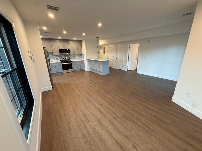 44 High St in New Providence, NJ - Foto de edificio - Building Photo