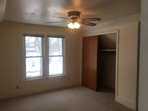 1308 11th St E, Unit 3 in Menomonie, WI - Building Photo - Building Photo