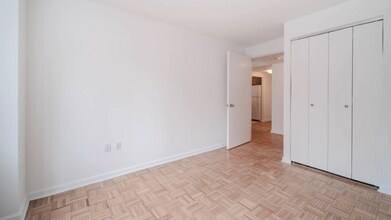 475 9th Ave in New York, NY - Building Photo - Building Photo