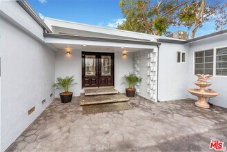 3751 Scadlock Ln in Los Angeles, CA - Building Photo - Building Photo