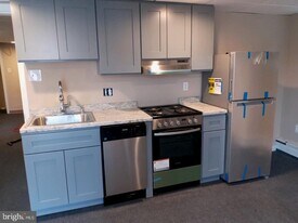 50 East St in Doylestown, PA - Building Photo