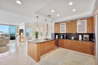 1819 SE 17th St in Fort Lauderdale, FL - Building Photo - Building Photo