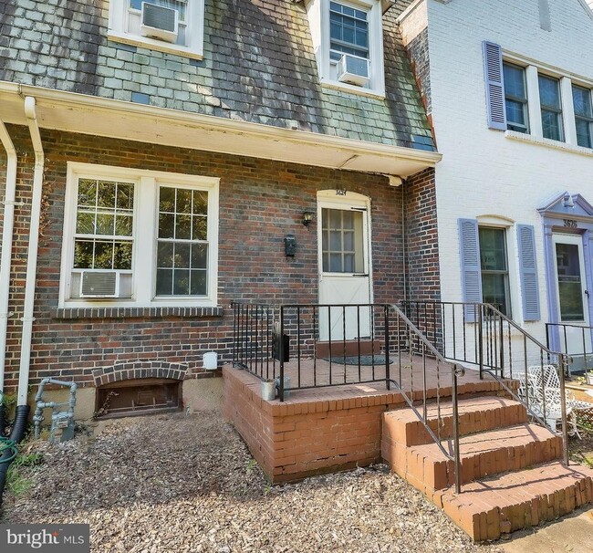property at 3624 S St NW