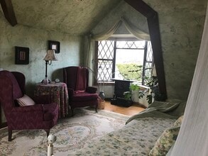 2004 NE 8th St in Bend, OR - Foto de edificio - Building Photo