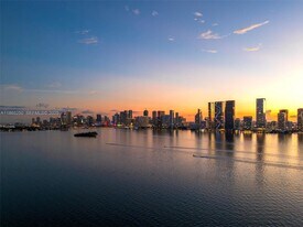 700 NE 24th St, Unit 602 in Miami, FL - Building Photo