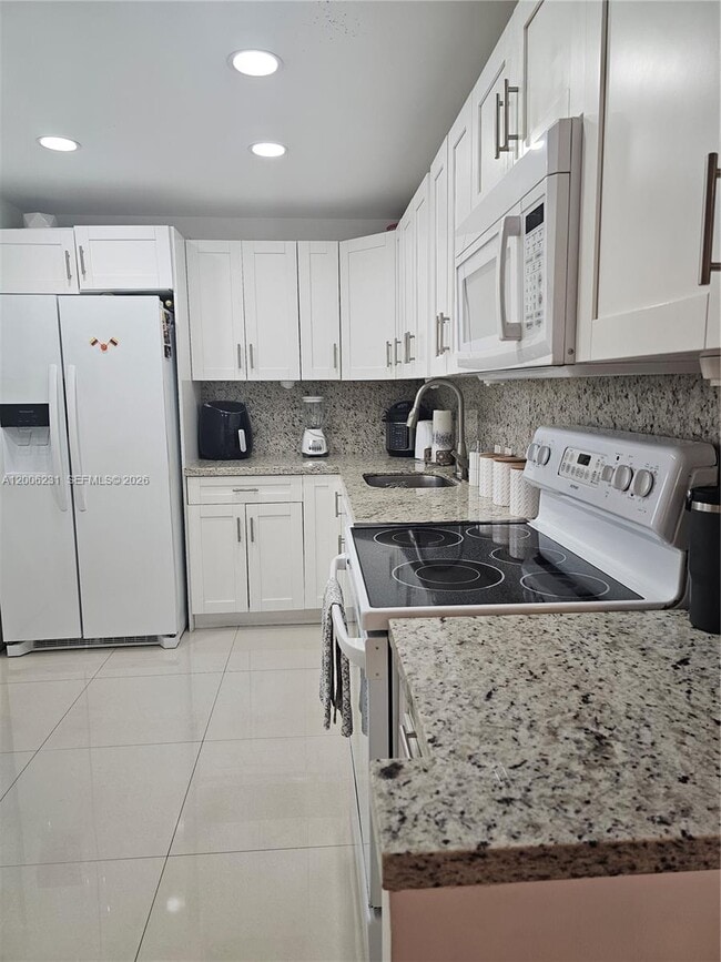 property at 20400 W Country Club Dr