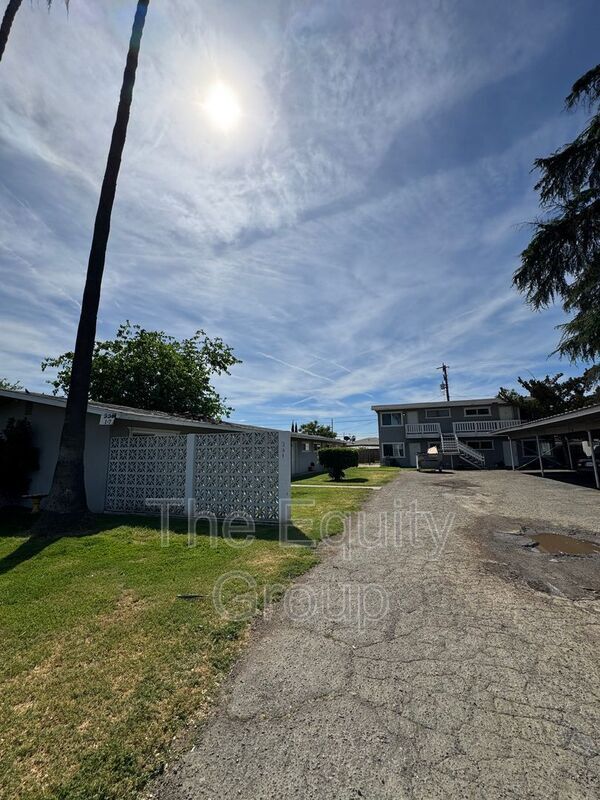 property at 331 E Elm St
