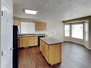 981 Stonehenge in North Salt Lake, UT - Building Photo - Building Photo