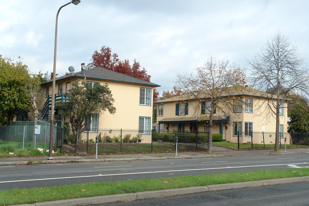 Just Listed | 2 Fourplexes on 2 Lots in Berkeley, CA - Building Photo