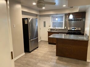 3174 W Meadow Lane Dr, Unit unit 31 in Merrionette Park, IL - Building Photo - Building Photo
