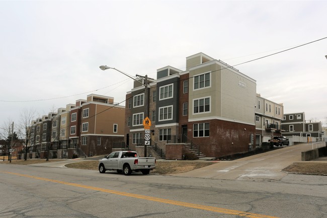 McKinley Place in Lakewood, OH - Building Photo - Building Photo