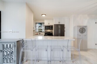 2801 SW 106th Ave in Miami, FL - Building Photo - Building Photo