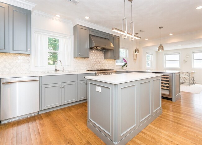 78 Highland Ave, Unit 78 in Newton, MA - Building Photo - Building Photo