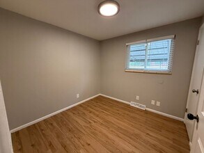 1381 Xanadu St in Aurora, CO - Foto de edificio - Building Photo