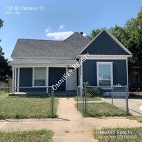710 W Owings St in Denison, TX - Building Photo