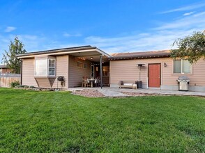5388 Kenwood Dr in Murray, UT - Building Photo - Building Photo