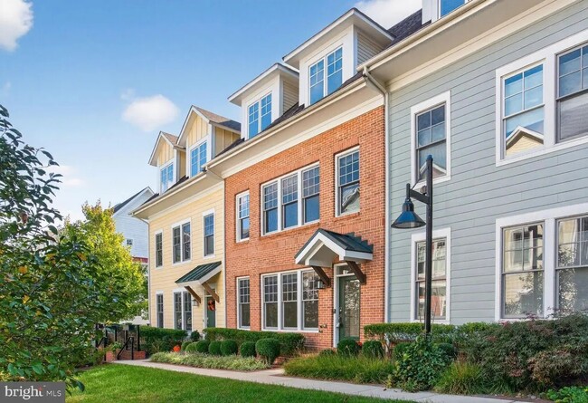 property at 70 Ellsworth Heights St