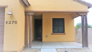 1276 Preston St in Sierra Vista, AZ - Foto de edificio - Building Photo