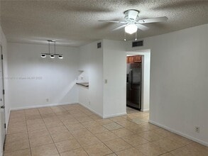 1798 Abbey Rd in West Palm Beach, FL - Building Photo - Building Photo