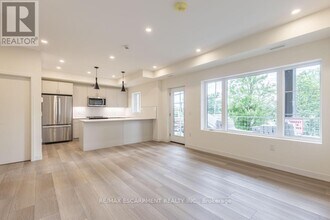 123 Lincoln St in Welland, ON - Building Photo - Building Photo