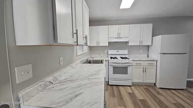 1700 NJ-37 in Toms River, NJ - Building Photo - Building Photo
