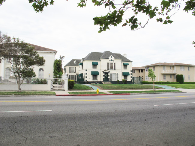 3826 W Adams Blvd in Los Angeles, CA - Building Photo - Building Photo