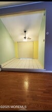 37 Florence Dr in Sayreville, NJ - Building Photo - Building Photo