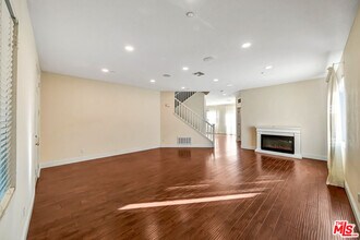 12440 La Cresta Way in Los Angeles, CA - Building Photo - Building Photo