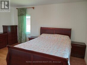 42 Stonehenge Rd in London, ON - Building Photo - Building Photo