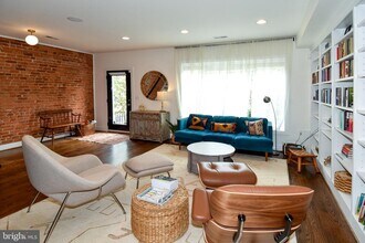 1528 Spring Pl NW in Washington, DC - Building Photo - Building Photo