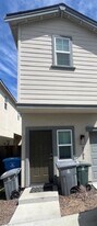 2704 Bella Cir in Santa Rosa, CA - Building Photo