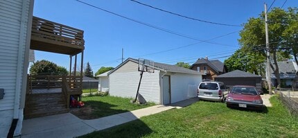 3834 E Edgerton Ave in Cudahy, WI - Building Photo - Building Photo