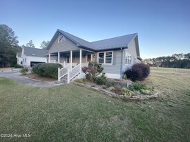 160 Drumar Ct in Southern Pines, NC - Foto de edificio - Building Photo