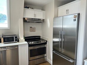 56 Humphrey St in Swampscott, MA - Building Photo - Building Photo