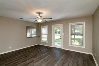 207 Hackberry St in Terrell, TX - Building Photo - Building Photo