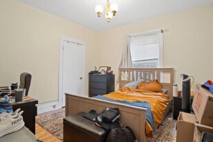 872 Huntington Ave, Unit 2 in Boston, MA - Building Photo
