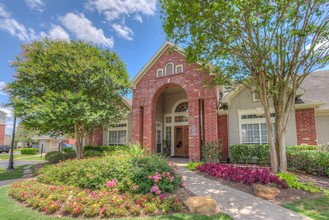 Gateway At College Station in College Station, TX - Building Photo - Building Photo