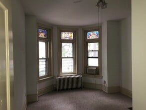 1619 W Grace St-Unit -A in Richmond, VA - Foto de edificio - Building Photo