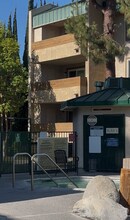 12121 Centralia St, Unit 309 in Lakewood, CA - Building Photo - Building Photo