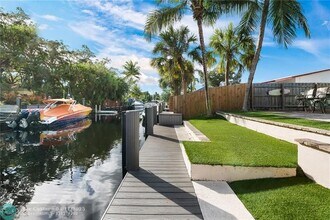 914 Orange Isle in Fort Lauderdale, FL - Building Photo - Building Photo