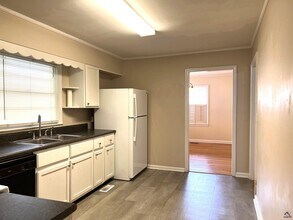 230 Roycrest Dr in Macon, GA - Building Photo - Building Photo