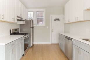 4837 N Wolcott Ave, Unit 1A in Chicago, IL - Building Photo