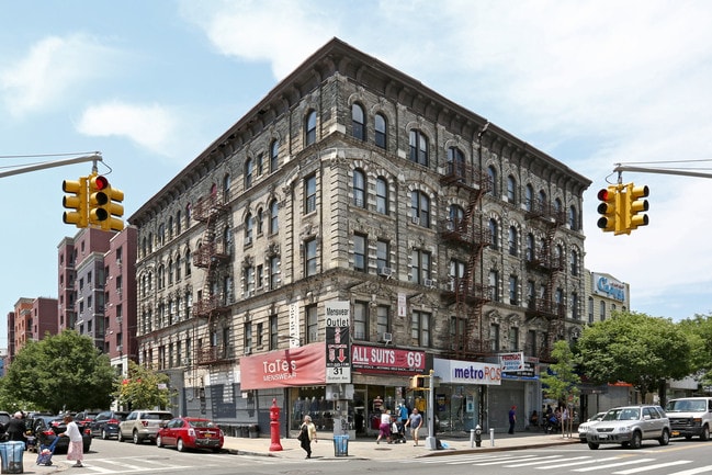 31-35 Graham Ave